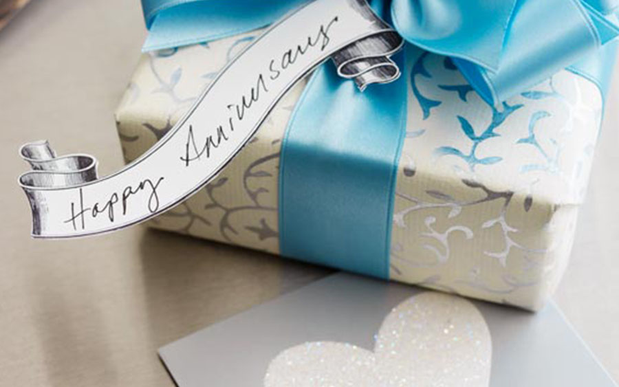 List of Wedding Anniversary Gifts